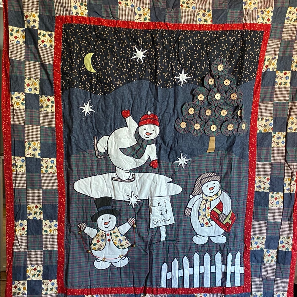 Cute vintage frosty and friends throw quilt